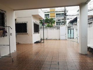 For sale 1 Beds house in Khlong San, Bangkok