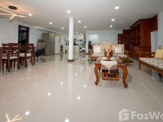 For sale 4 Beds house in Wang Thonglang, Bangkok