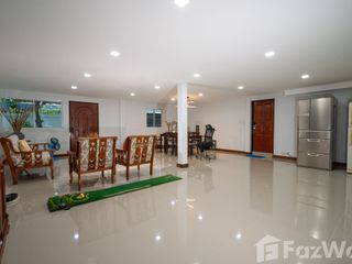 For sale 4 Beds house in Wang Thonglang, Bangkok