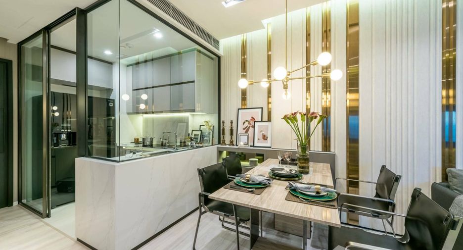 For sale 2 bed condo in Ratchathewi, Bangkok