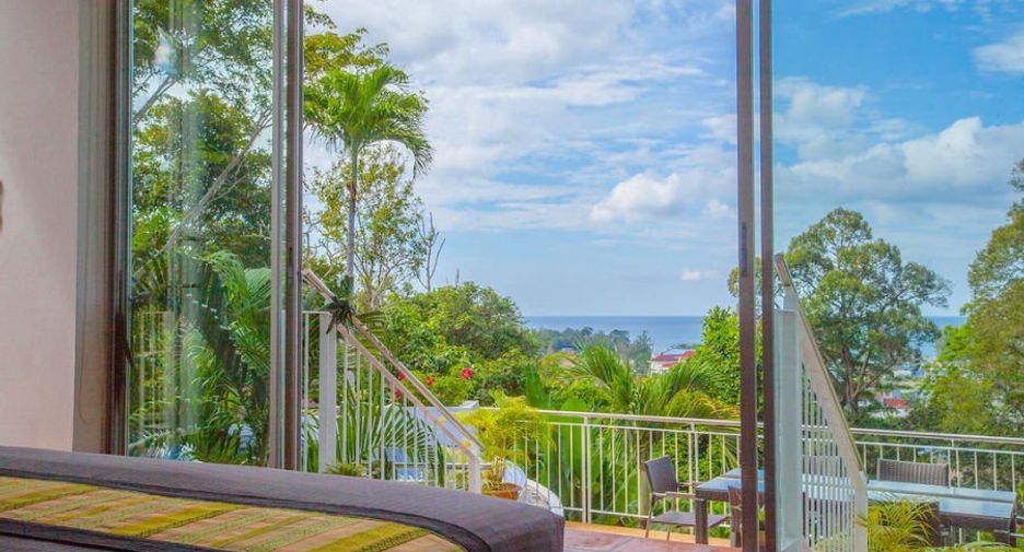 For rent and for sale 4 bedrooms villa in Kathu, Phuket