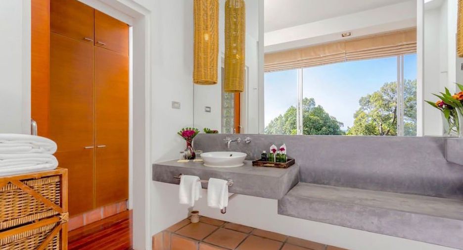 For rent and for sale 4 bedrooms villa in Kathu, Phuket