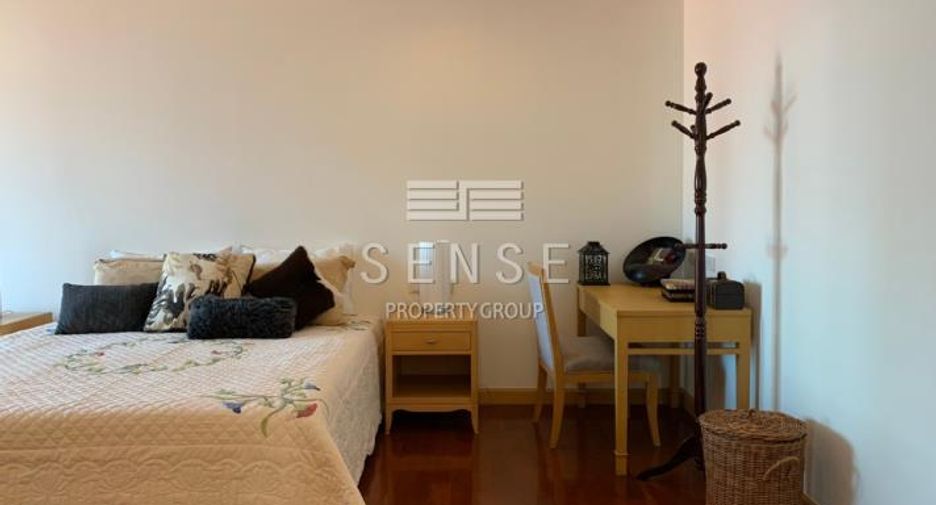Condo en alquiler de 3 habitaciones en Khlong Toei, Bangkok