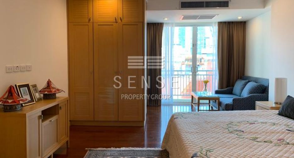 Condo en alquiler de 3 habitaciones en Khlong Toei, Bangkok