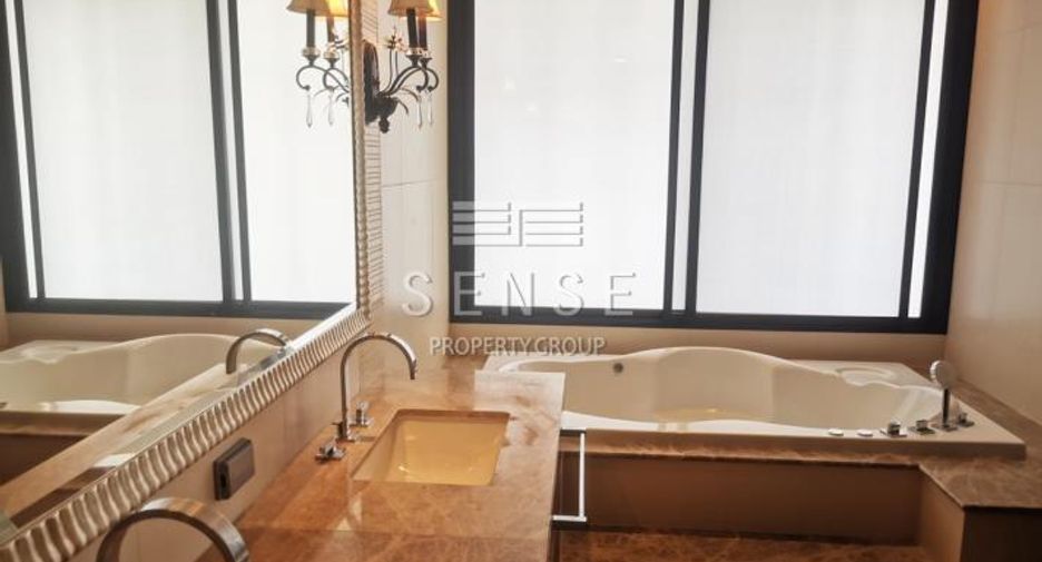 Wohnung zur Miete mit 4 Zimmer in Watthana, Bangkok