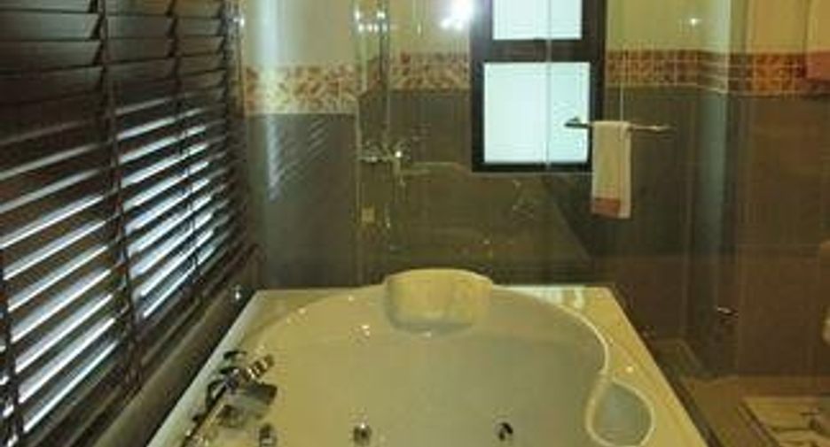 For sale 1 bed condo in Mueang Phuket, Phuket