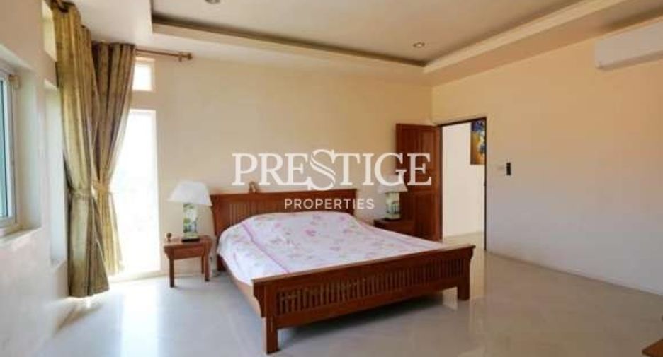 For sale 4 bedrooms house in Bang Lamung, Chonburi