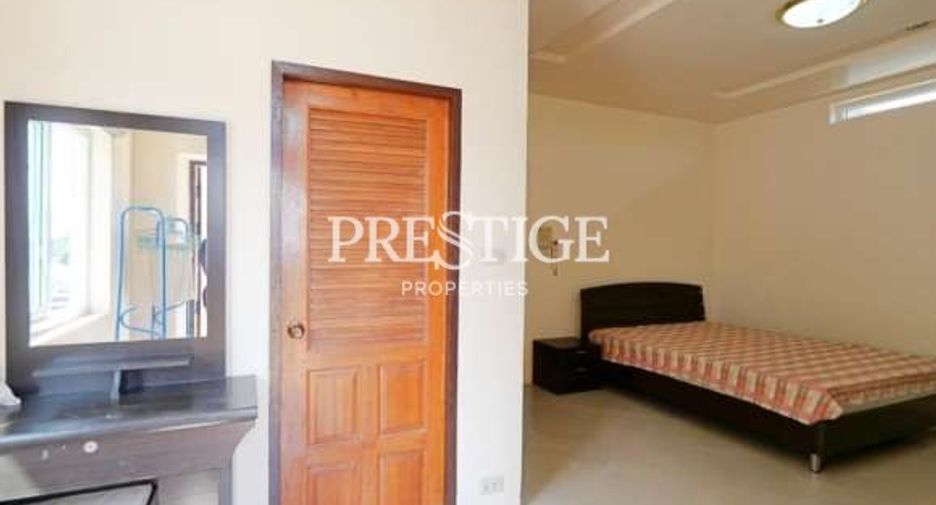 For sale 4 bedrooms house in Bang Lamung, Chonburi
