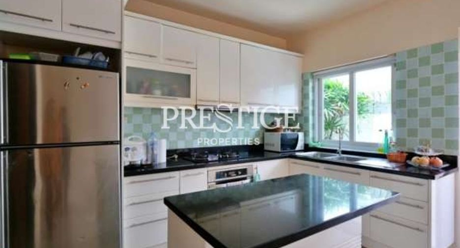 For sale 4 bedrooms house in Bang Lamung, Chonburi