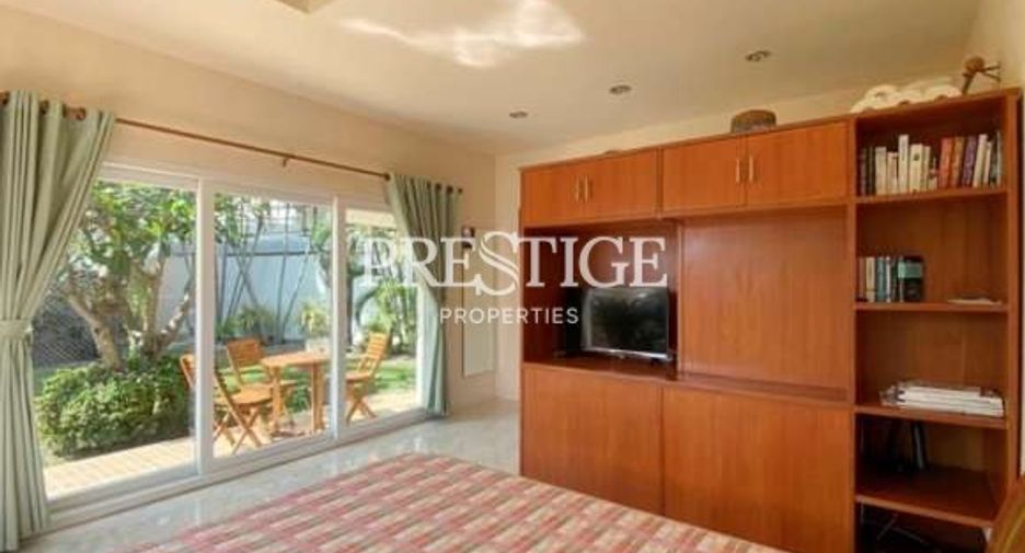 For sale 4 bedrooms house in Bang Lamung, Chonburi
