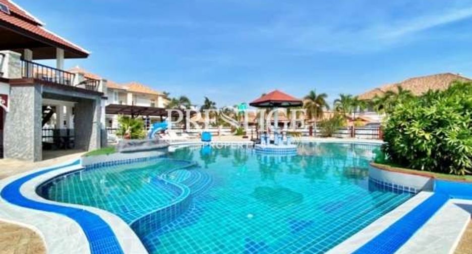 For sale 4 bedrooms house in Bang Lamung, Chonburi