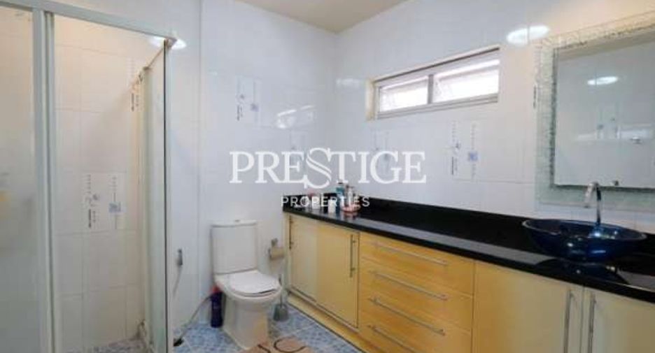 For sale 4 bedrooms house in Bang Lamung, Chonburi