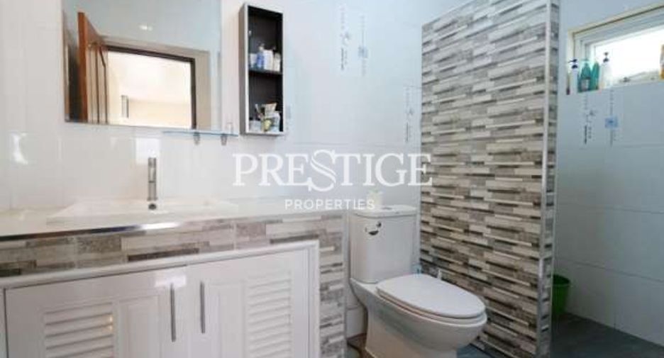 For sale 4 bedrooms house in Bang Lamung, Chonburi