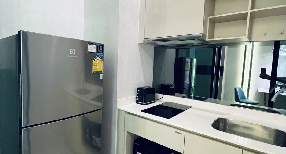 For sale 1 bed condo in Watthana, Bangkok