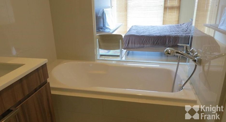 For sale 2 bedrooms condo in Watthana, Bangkok
