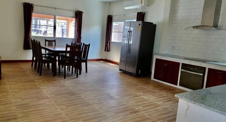 出租 4 卧室 独立屋 在 Bang Lamung, Chon Buri