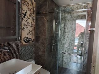 For rent 3 bed condo in Pathum Wan, Bangkok