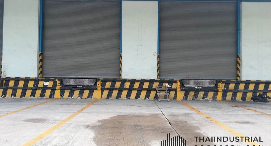 Almacén en alquiler en Si Racha, Chonburi