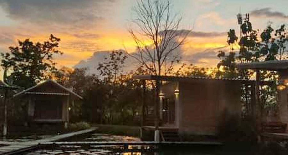 Local comercial en venta de 5 habitaciones en San Kamphaeng, Chiang Mai