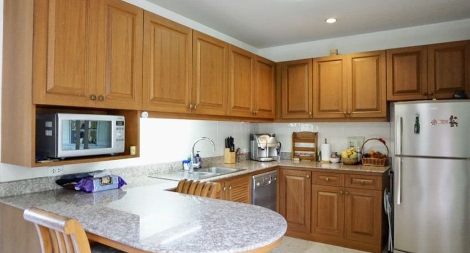 For sale 4 bedrooms house in Hang Dong, Chiang Mai
