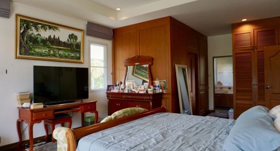 For sale 4 bedrooms house in Hang Dong, Chiang Mai