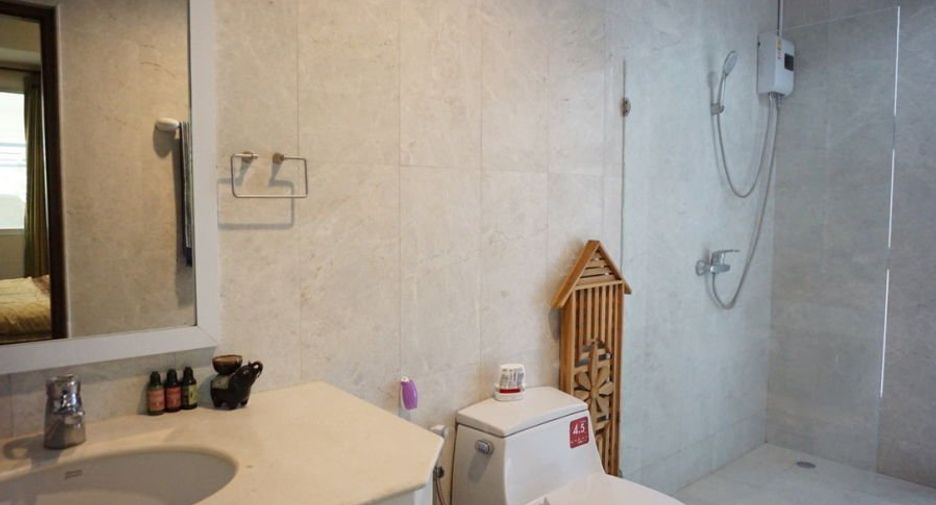 For sale 4 bedrooms house in Hang Dong, Chiang Mai