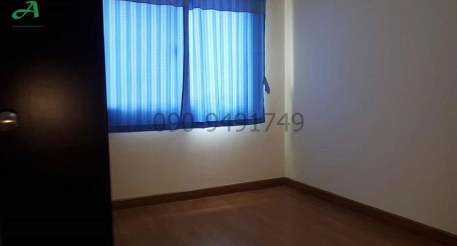 For rent 3 bedrooms townhouse in Mueang Nonthaburi, Nonthaburi
