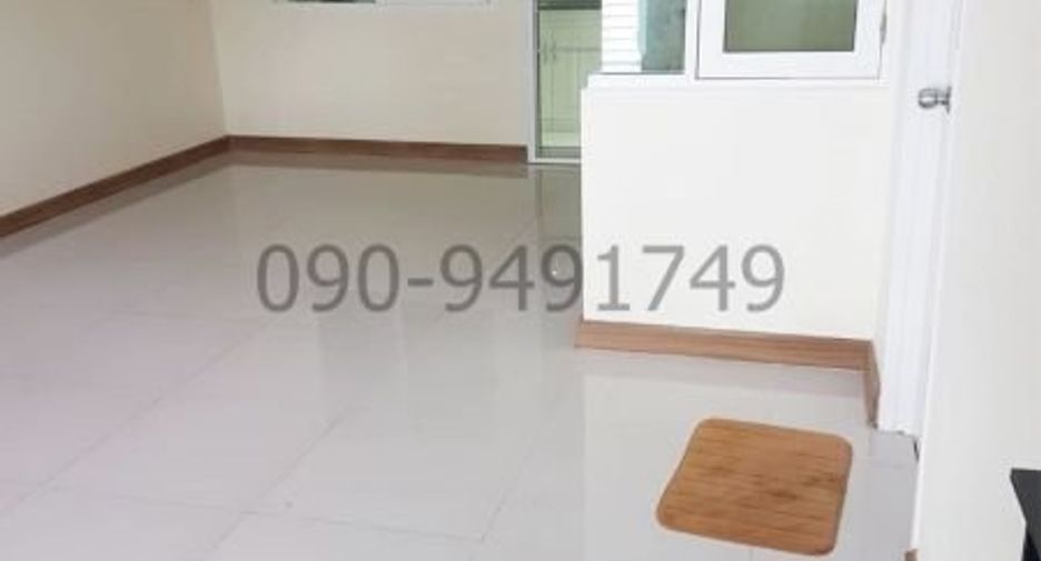 For rent 3 bedrooms townhouse in Mueang Nonthaburi, Nonthaburi