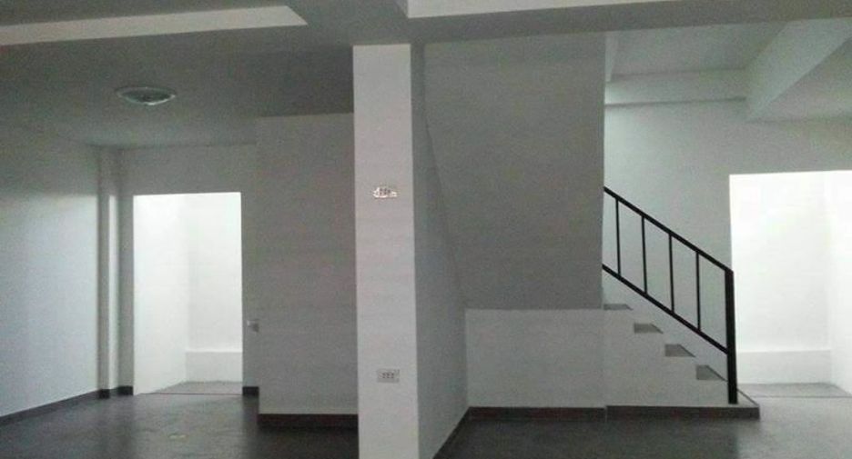 À vendre 10 chambres local commercial à Klaeng, Rayong