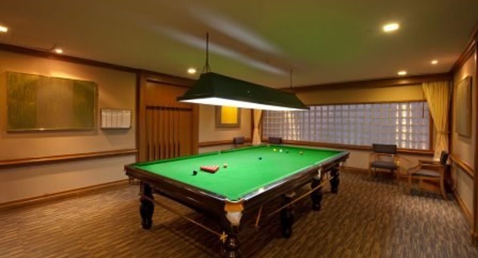 For rent 3 bedrooms condo in Watthana, Bangkok