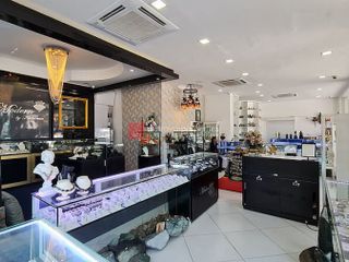 For sale 9 bed retail Space in Central Pattaya, Pattaya