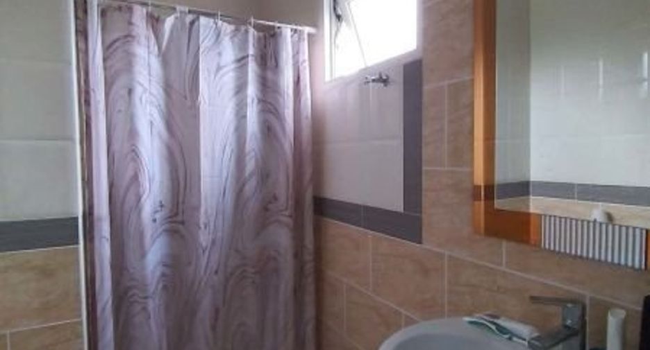For sale 4 bedrooms townhouse in Mueang Nonthaburi, Nonthaburi