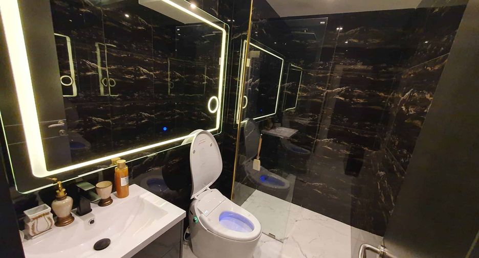 For sale 2 bed condo in South Pattaya, Pattaya