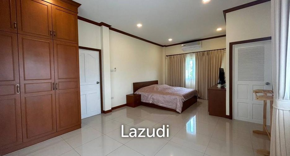For rent 5 Beds house in Huay Yai, Pattaya