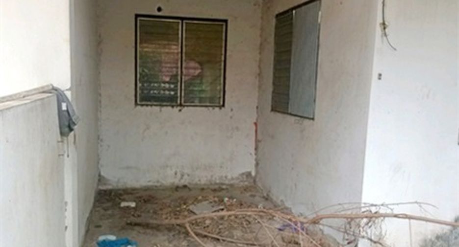 For sale 13 ベッドルーム townhouse in Tha Muang, Kanchanaburi