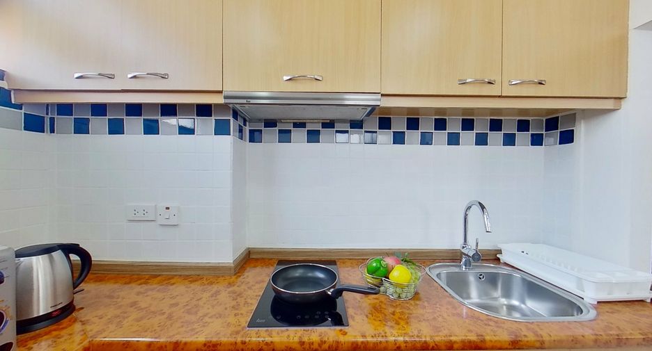 For rent 1 bed condo in Watthana, Bangkok