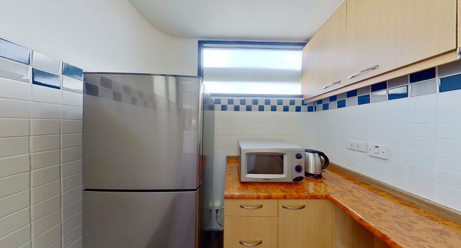 For rent 1 bed condo in Watthana, Bangkok