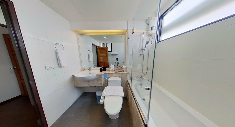For rent 1 bed condo in Watthana, Bangkok