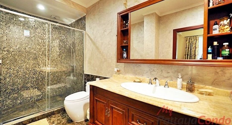 For sale 3 bedrooms condo in Cha Am, Phetchaburi