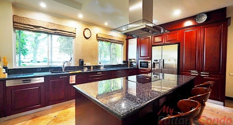 For sale 3 bedrooms condo in Cha Am, Phetchaburi
