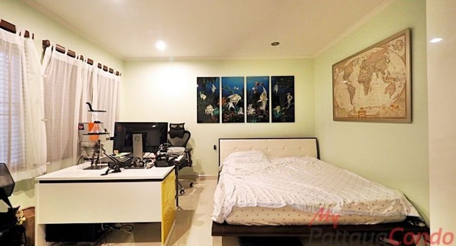 For sale 3 bedrooms condo in Cha Am, Phetchaburi