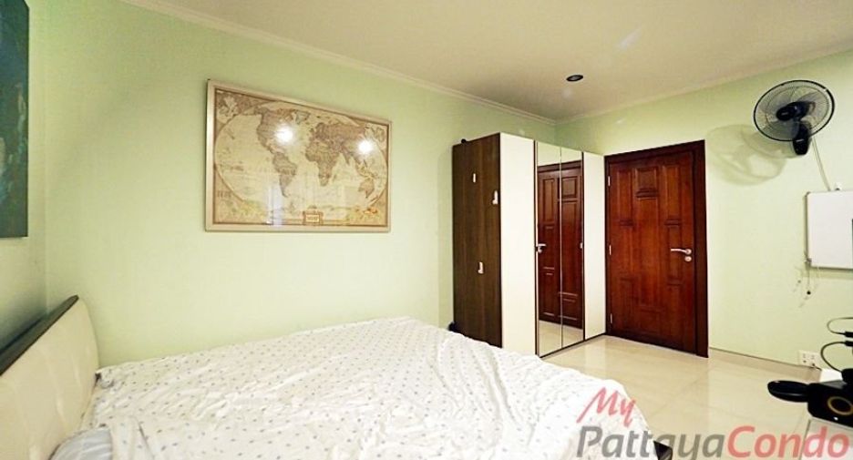 For sale 3 bedrooms condo in Cha Am, Phetchaburi