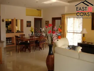 Haus zum Kauf mit 7 Zimmer in Bang Lamung, Chonburi