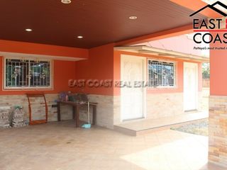Haus zum Kauf mit 7 Zimmer in Bang Lamung, Chonburi