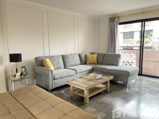 For rent 3 Beds condo in Phaya Thai, Bangkok