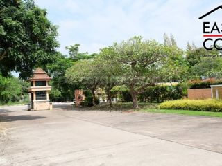 Casa en alquiler de 3 habitaciones en Bang Lamung, Chonburi
