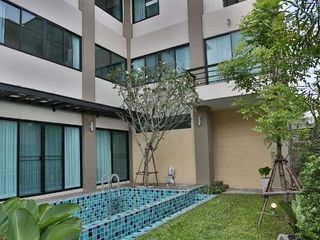 For rent 3 Beds house in Watthana, Bangkok