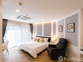 For sale 5 Beds condo in Huai Khwang, Bangkok