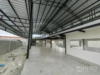 出租 和 出售 仓库 在 Mueang Samut Prakan, Samut Prakan