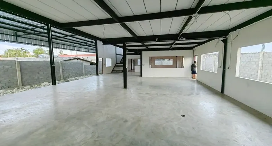 Lagerhaus zur Miete und zum Kauf in Mueang Samut Prakan, Samut Prakan